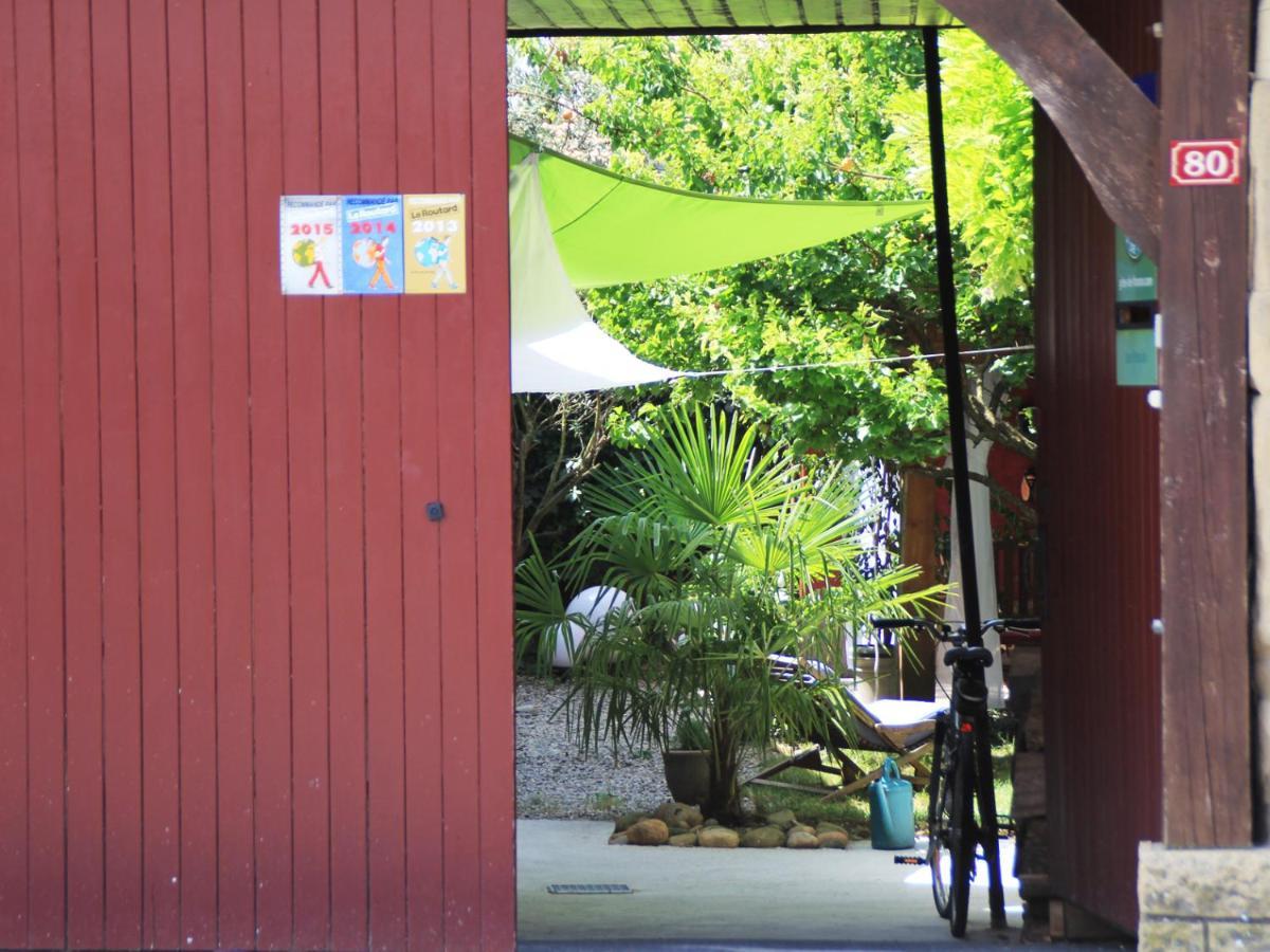 Les Pascals Bed & Breakfast Saint-Paul-les-Romans Exterior photo