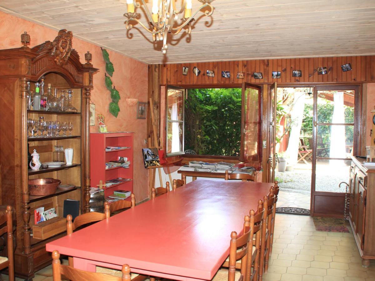Les Pascals Bed & Breakfast Saint-Paul-les-Romans Exterior photo